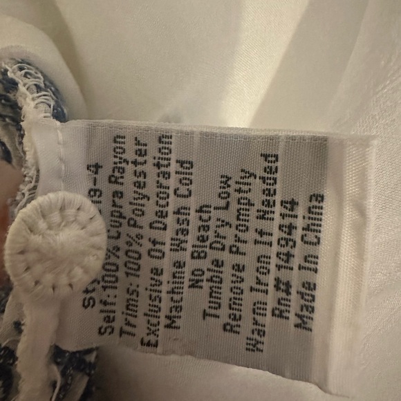 Johnny Was Chelsee VNeck Top Sz M - Picture 7 of 10